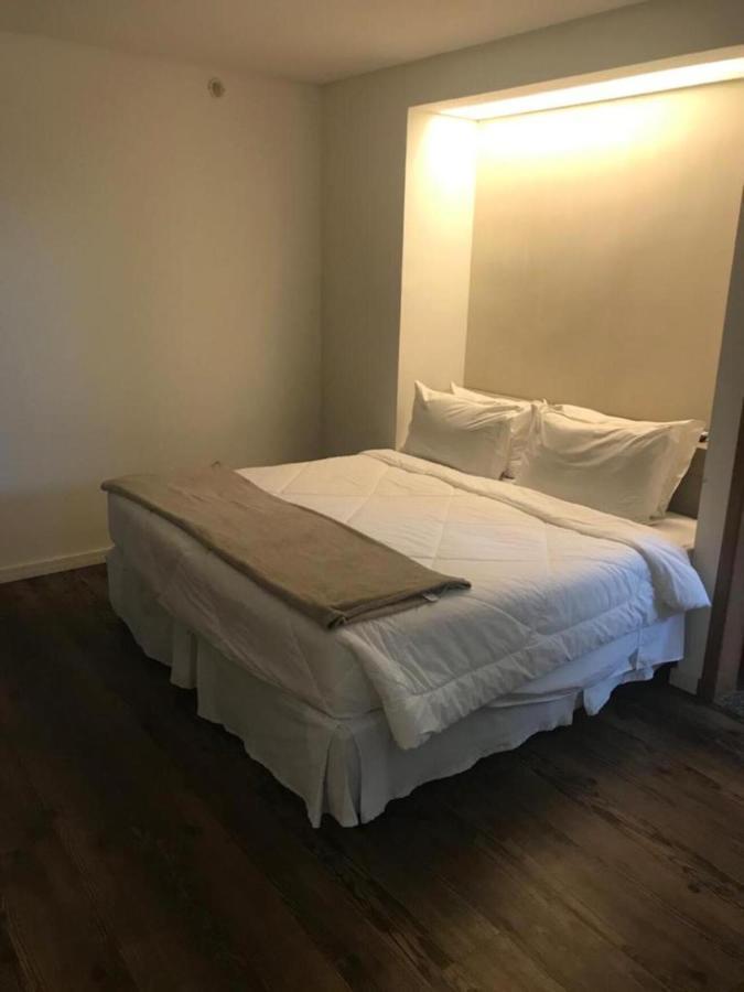 Hotel Aruja 3*